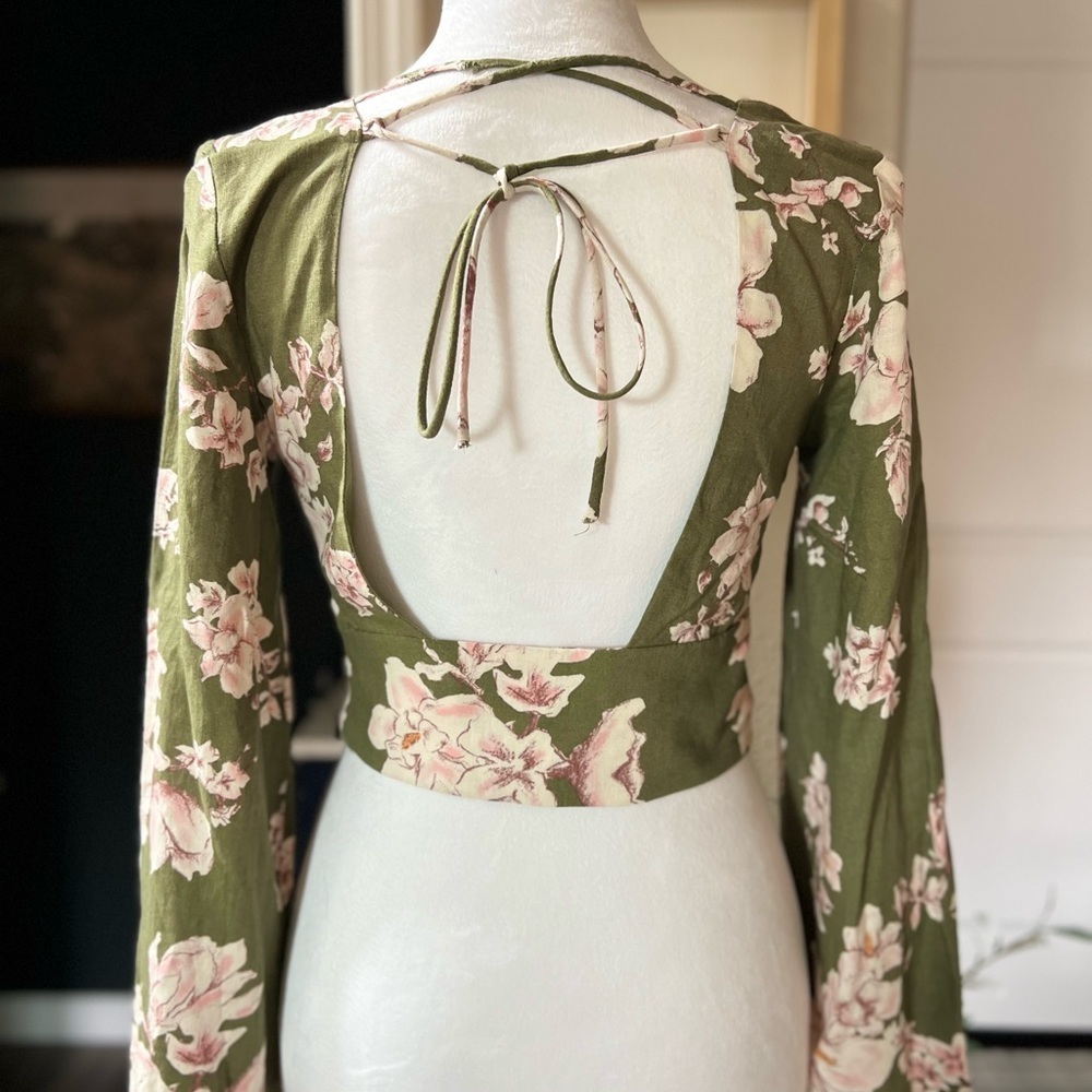 NEW ZARA 2023 CRUISE LINEN BLEND Printed Floral Bell sleeves crop top Large L - Picture 4 of 9